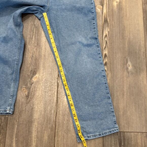 Calvin Klein Jeans Straight Leg Crop - Picture 9 of 9